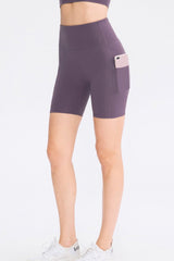 Exposed Seam Biker Shorts with Pockets - Maison Yoga